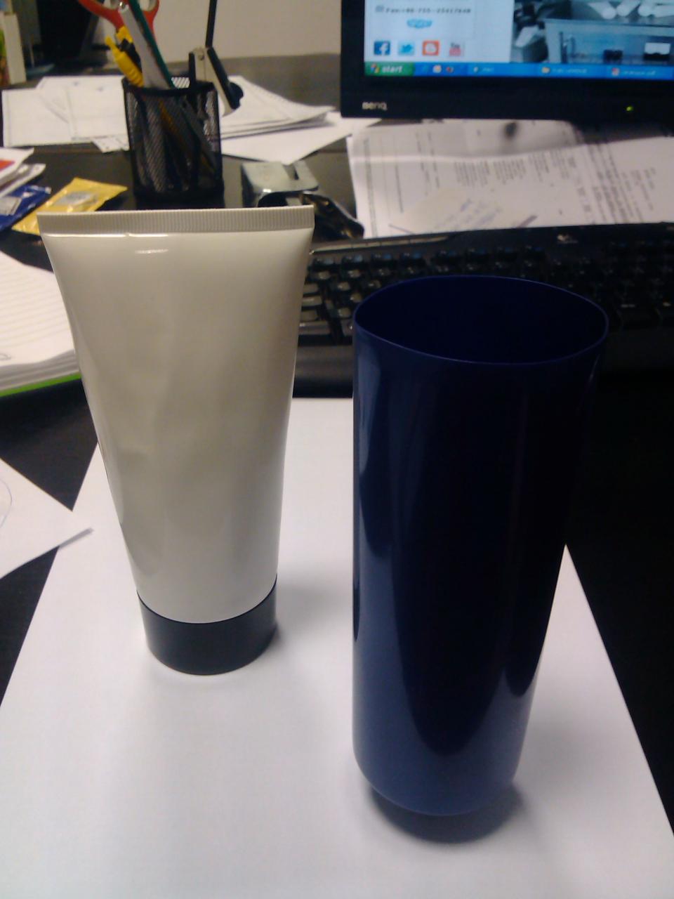 ultrasonic tubes sealing machine samples for tubes ماكينة ختم الأنابيب بالموجات فوق الصوتية من مارينا ديميتروف.jpg