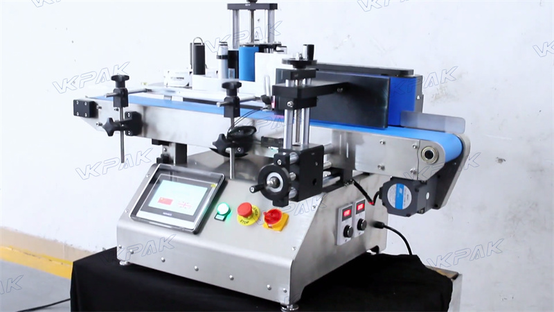 منظر عام للجانب الأيسر لسيارة VK-TL