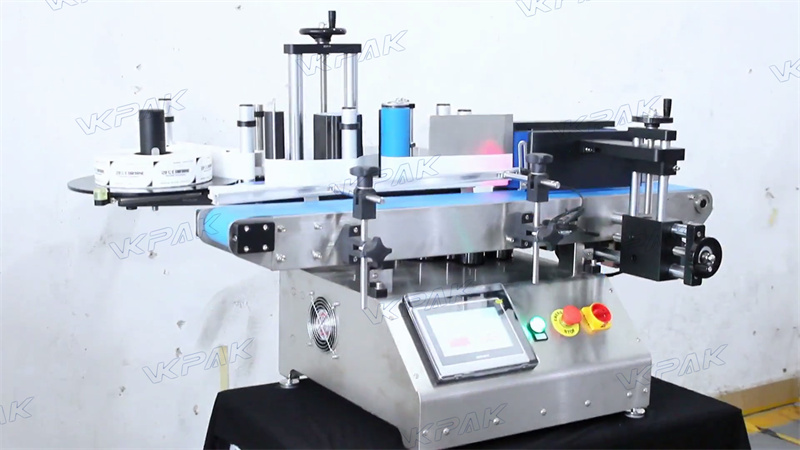 منظر عام للجانب الأيمن لسيارة VK-TL