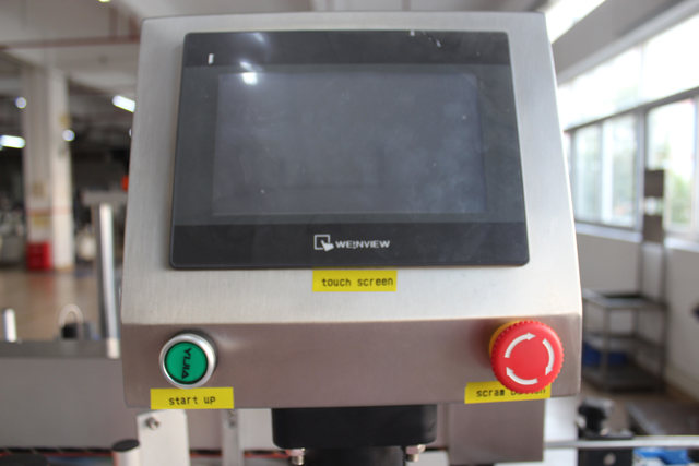 آلة وضع العلامات على الوجهين (1).JPG