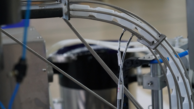 تغذية الزجاجات.jpg