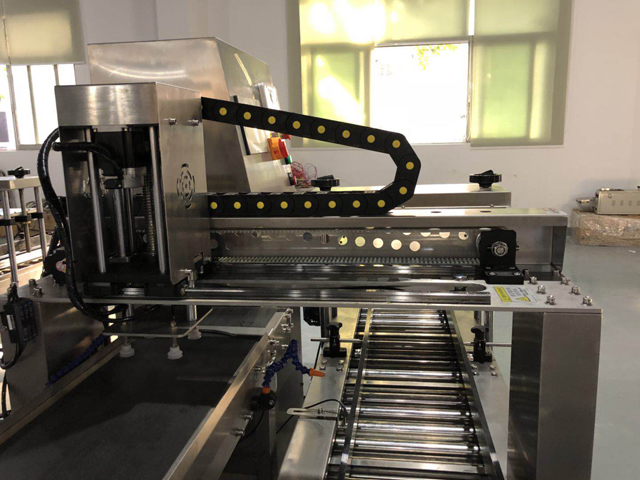 أغطية المكانس.jpg