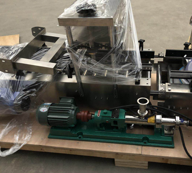 مضخة نقل لمواد مختلفة.jpg