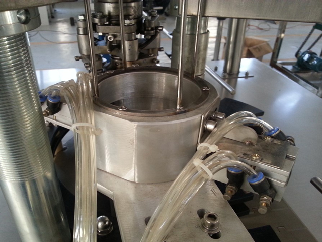 رأس الغطاء.jpg