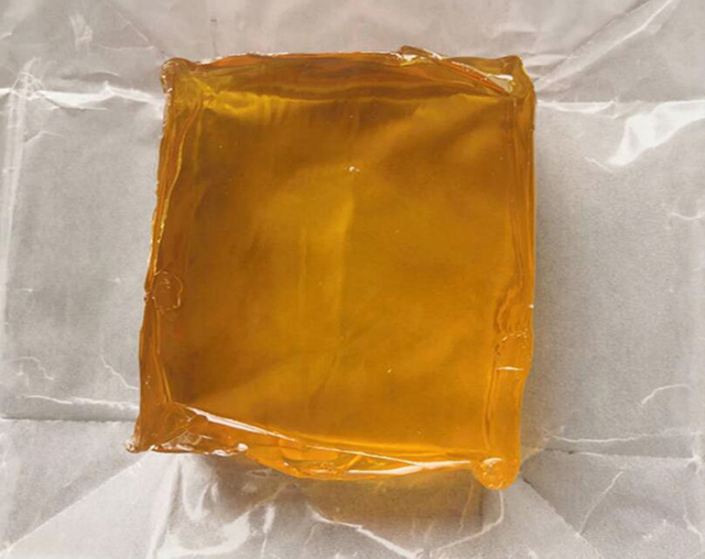 مواد الغراء الساخن.jpg