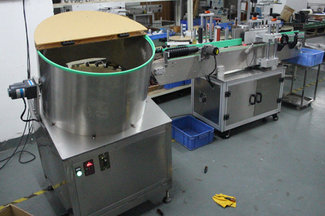 زجاجات التغذية غير المتشابكة (3).jpg