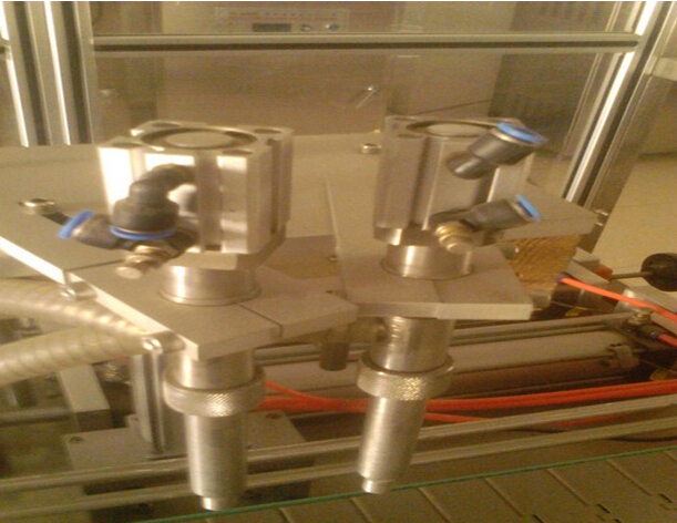 فوهات تعبئة الزيت.jpg