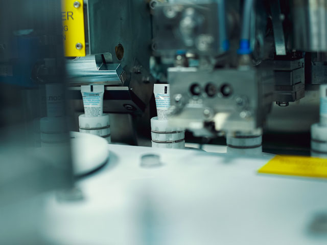 تغليف أنابيب الألومنيوم.jpg