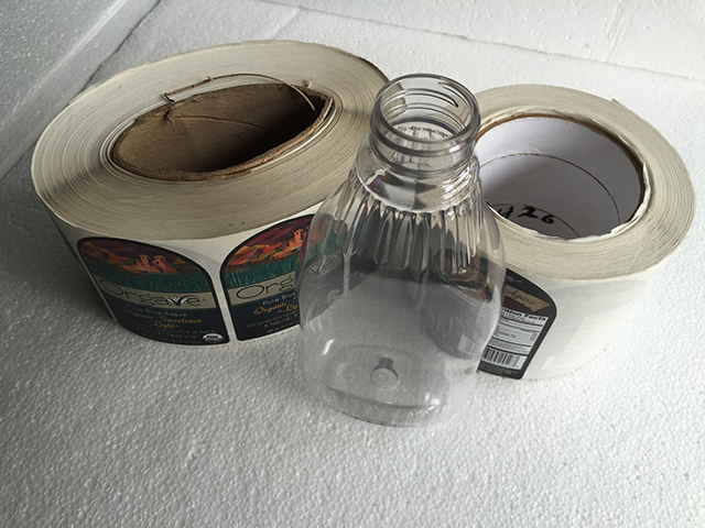 لفات ملصقات ماكينة وضع العلامات على الزجاجات المسطحة (2).jpg