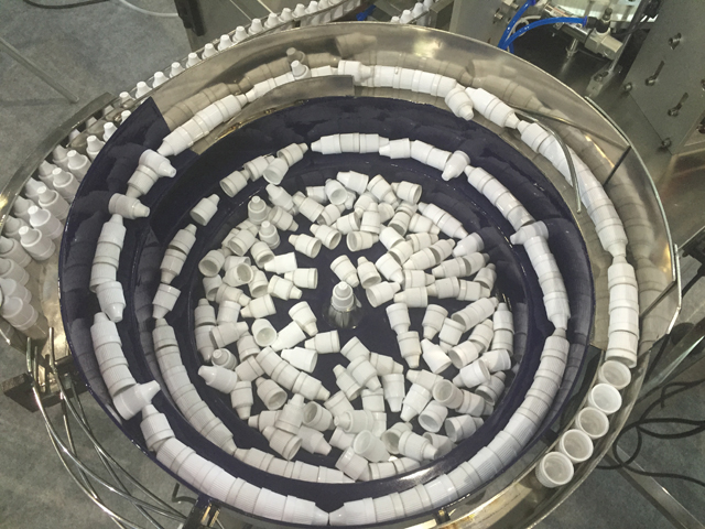 هزاز لتعبئة السوائل الإلكترونية.jpg