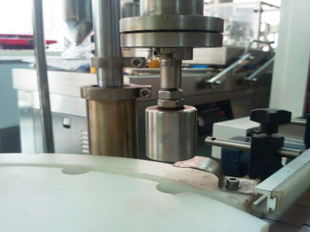 رأس الغطاء.jpg