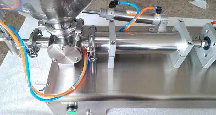 fully pneumatic filling machine part آلات تعبئة السوائل.jpg
