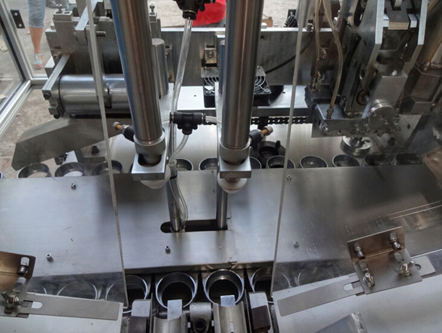 فوهات التعبئة.jpg