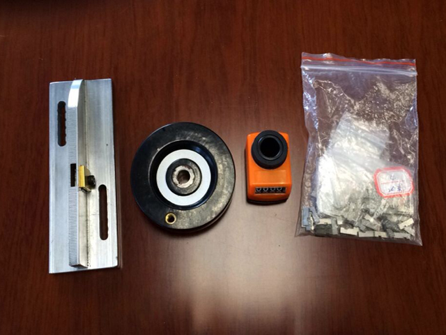 cutter mould for ultrasonic sealing machine قوالب وقواطع لآلة ختم الأنابيب بالموجات فوق الصوتية (1).jpg