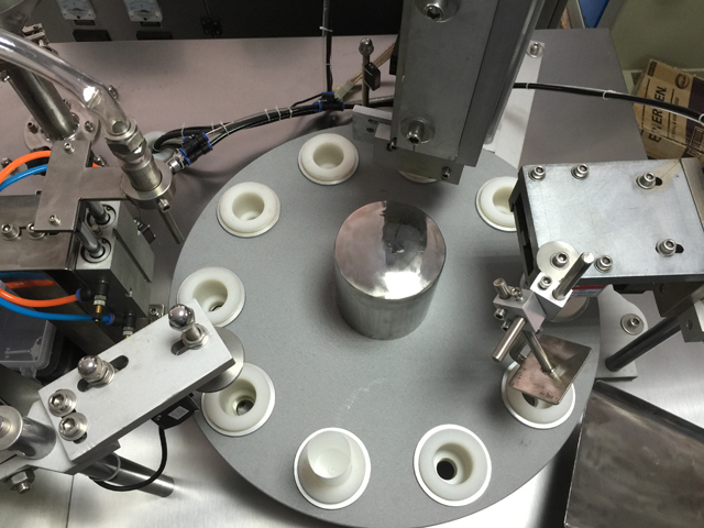 جزء من الفولاذ المقاوم للصدأ لآلة حشو ومانع تسرب بالموجات فوق الصوتية.jpg