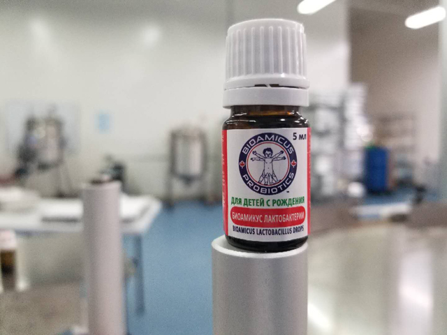 زجاجات الزيوت العطرية.jpg