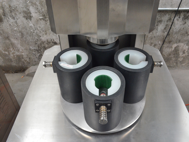 قالب لتغطية البرطمانات