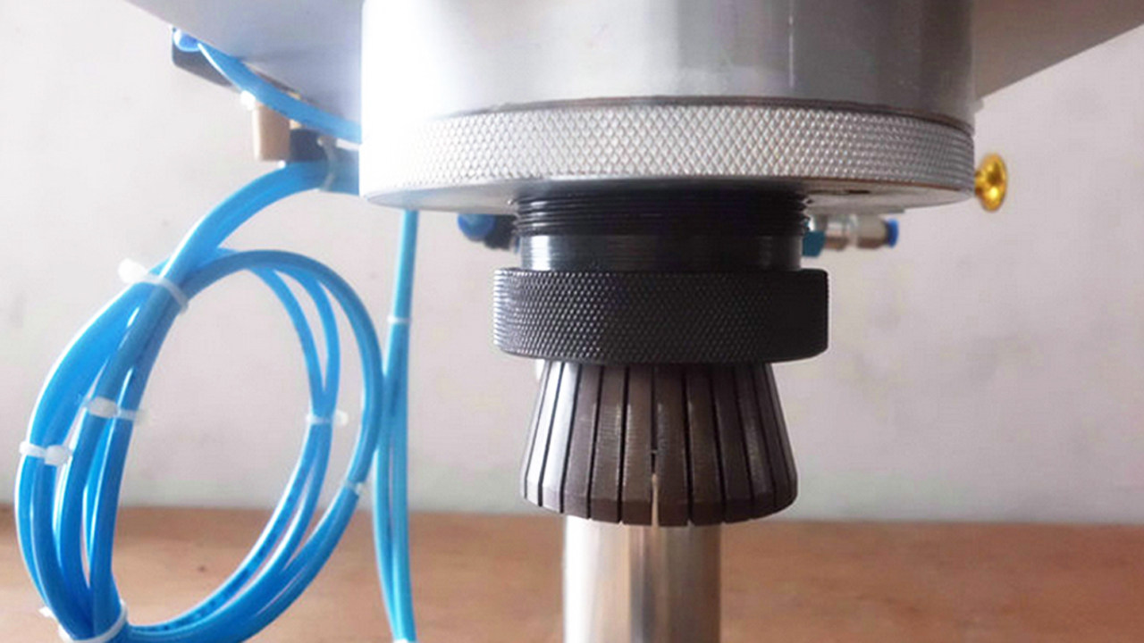 crimping head from pneumatic capping machines رؤوس العقص.jpg