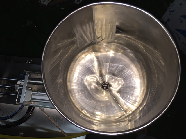 filling hopper for filling sealing قمع تعبئة لآلة حشو الموجات فوق الصوتية