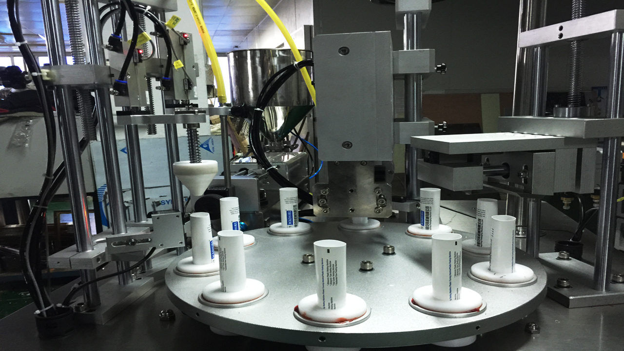 rotary filling sealing machine تعبئة وختم أنابيب الموجات فوق الصوتية الدوارة.jpg