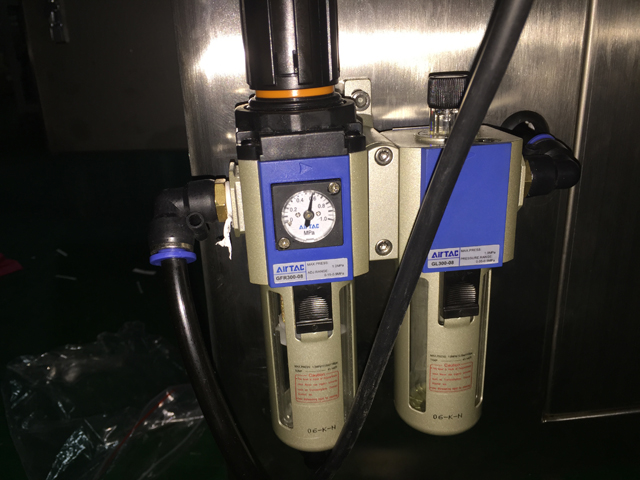 pneumatic part for filling sealing machine جزء هوائي لآلة التعبئة والختم.jpg