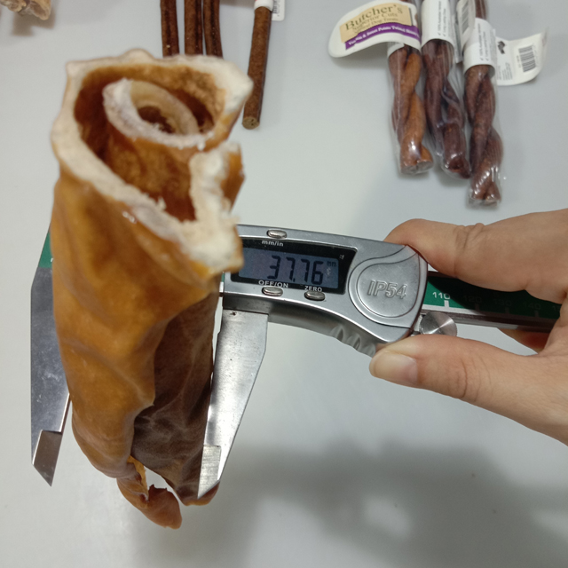 عينات طعام الكلاب للتسمية.jpg