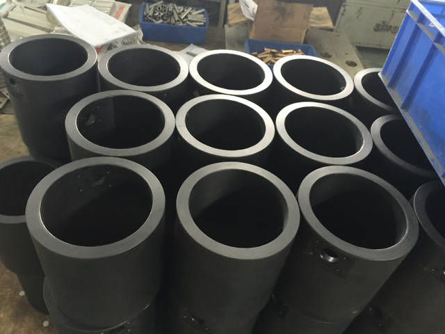 قوالب لمقاسات مختلفة من الجرار.jpg