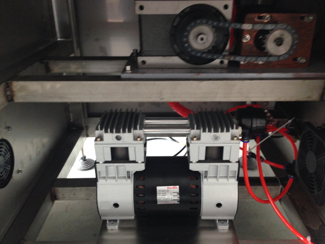 vacuum pump part from vacuum capping machine خزان مضخة التفريغ.jpg