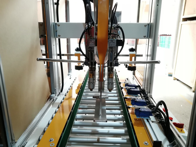 تفاصيل ختم الكرتون.jpg