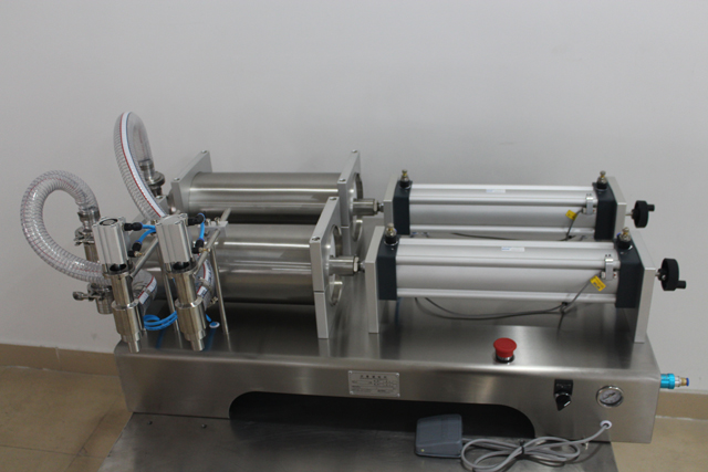 آلات تعبئة هوائية نصف أوتوماتيكية.jpg