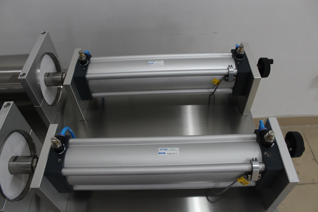 آلات التعبئة الهوائية.jpg